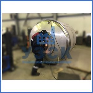 Купить ёмкости и баки из нержавеющей стали от завода УЗСК в Киргизии